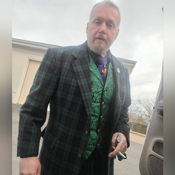 Meet your Posher, Hooter - Picture 16 of 16